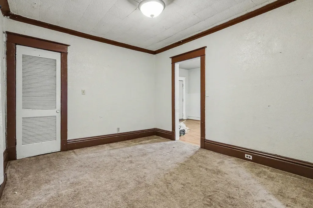 2332 Sanford Street Muskegon Heights City MI 49444