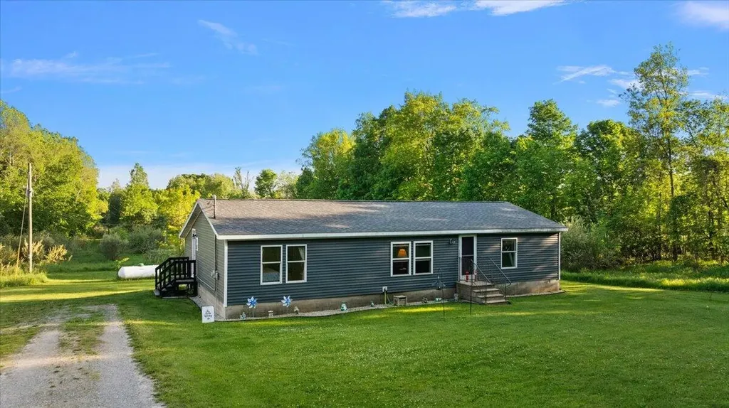 9423 E Baker Road Hesperia Village MI 49421