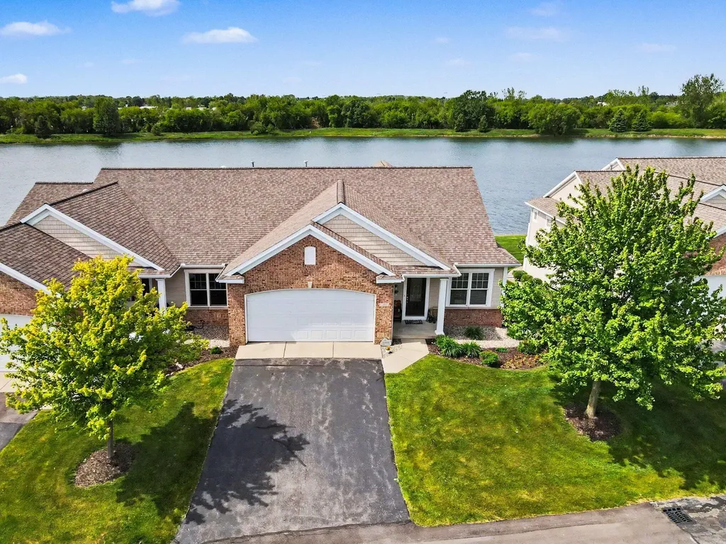 6011 Elmwood Lake Drive Hudsonville City MI 49426