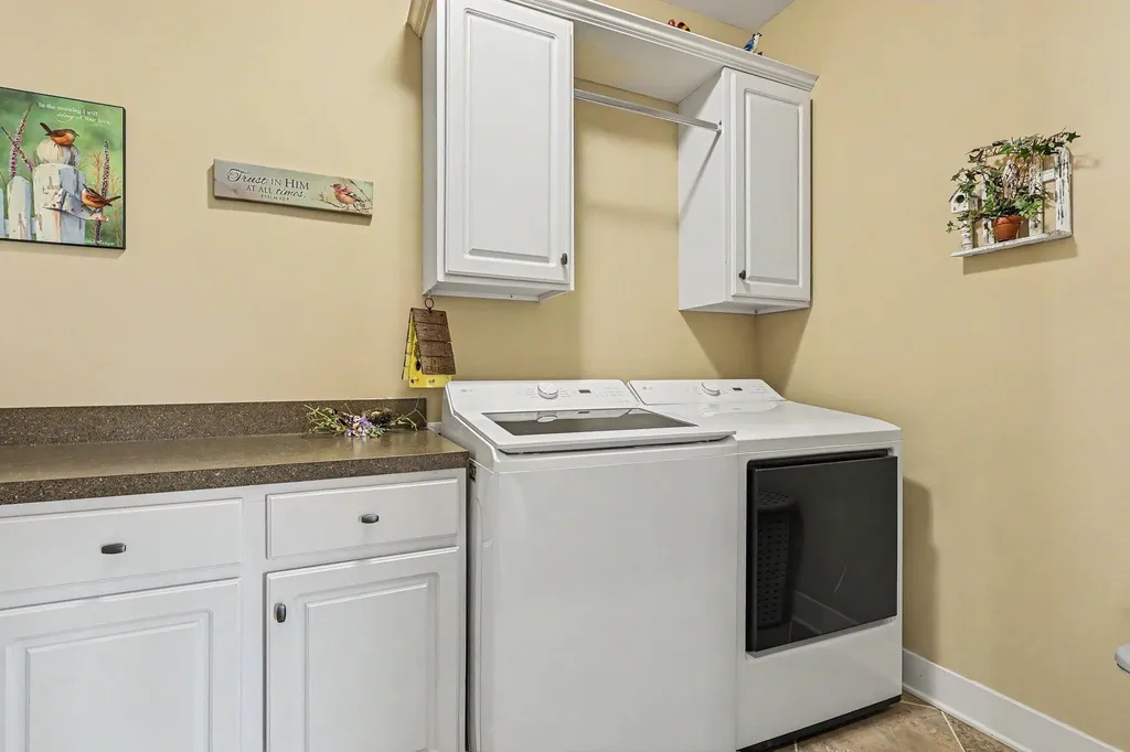 6011 Elmwood Lake Drive Hudsonville City MI 49426