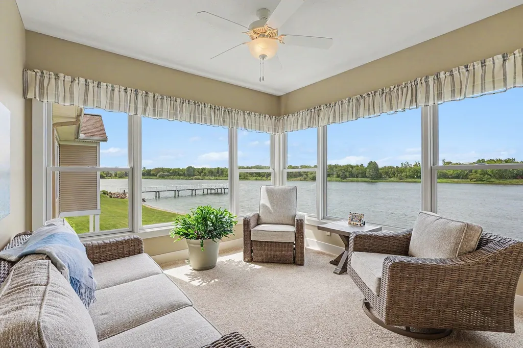 6011 Elmwood Lake Drive Hudsonville City MI 49426
