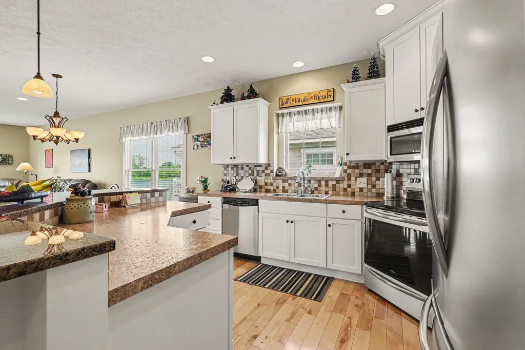 6011 Elmwood Lake Drive Hudsonville City MI 49426