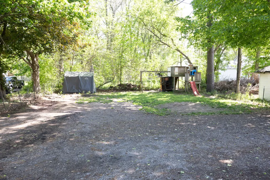 140 E South Avenue Unknown City MI 49421