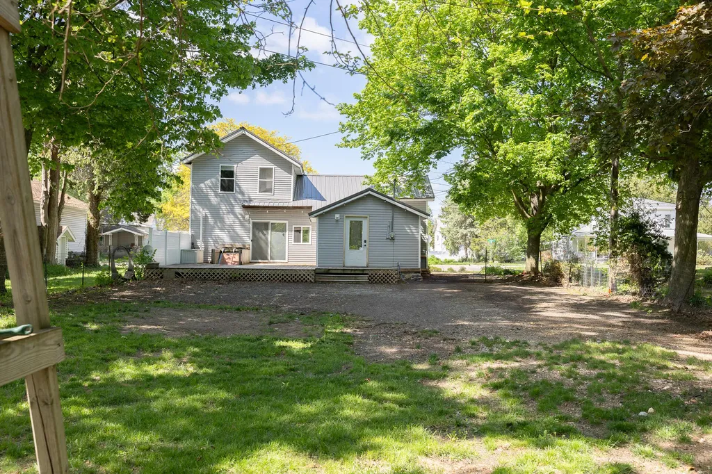 140 E South Avenue Unknown City MI 49421