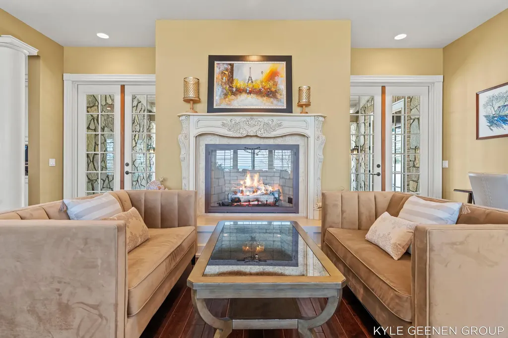 2817 Lakeshore Drive Saugatuck Township MI 49408