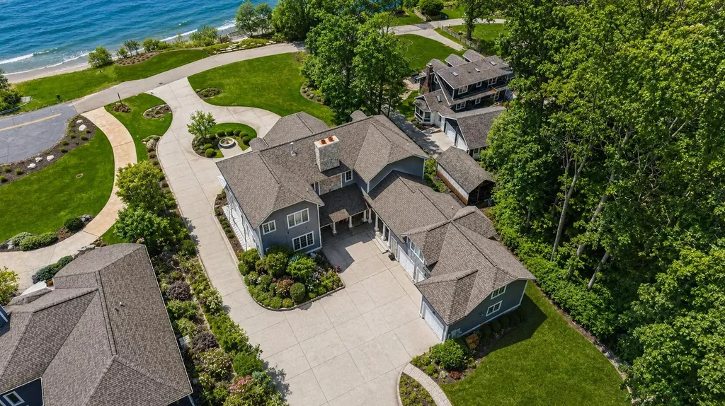 2817 Lakeshore Drive Saugatuck Township MI 49408