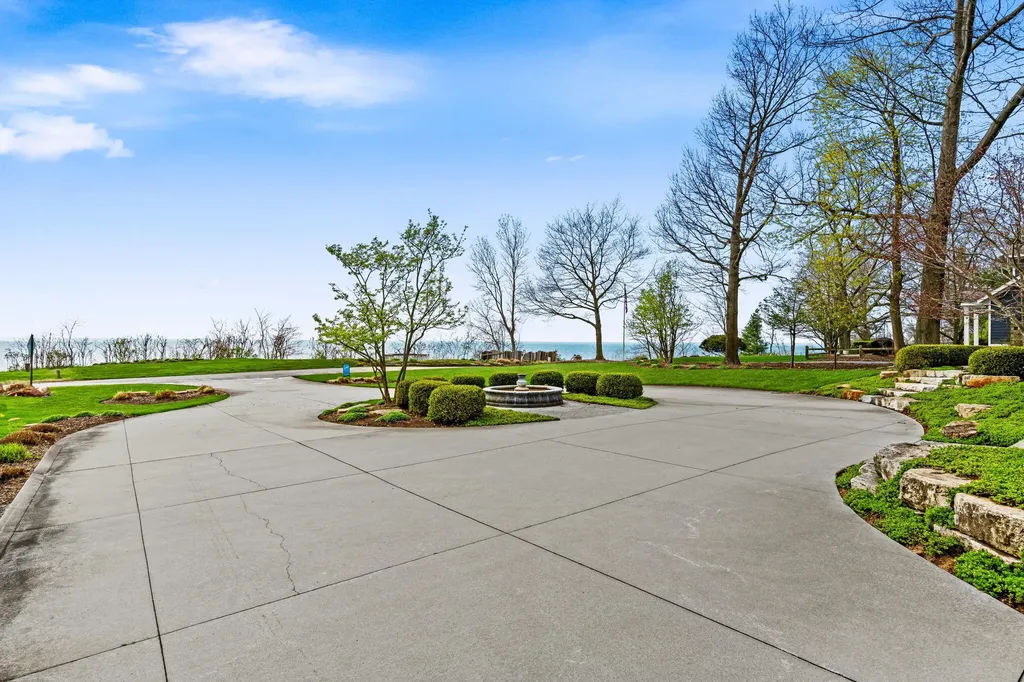 2817 Lakeshore Drive Saugatuck Township MI 49408