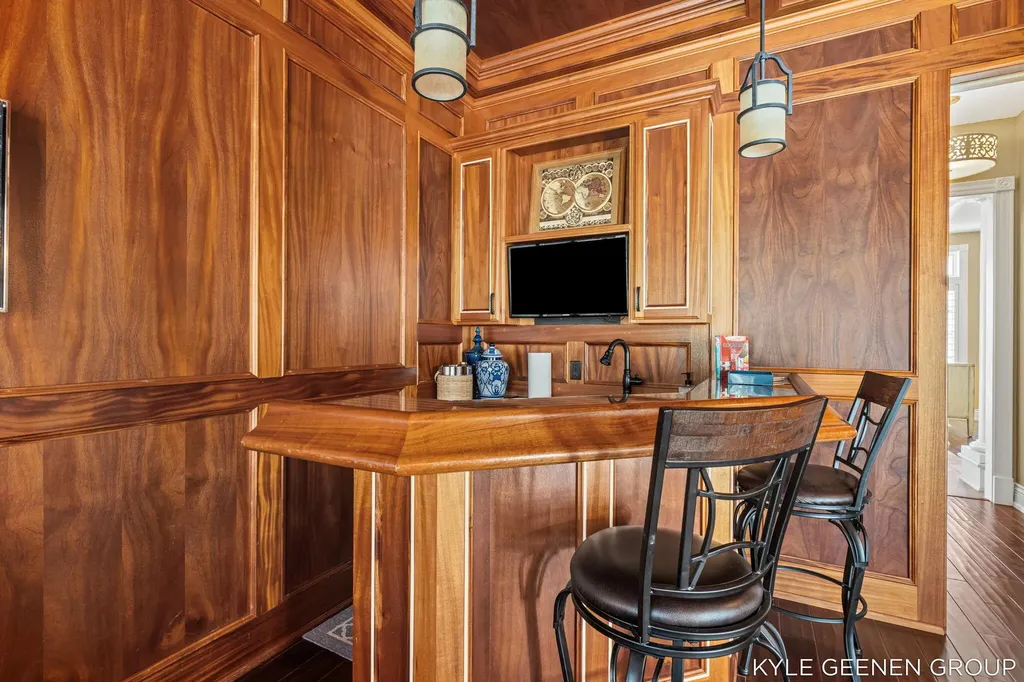 2817 Lakeshore Drive Saugatuck Township MI 49408