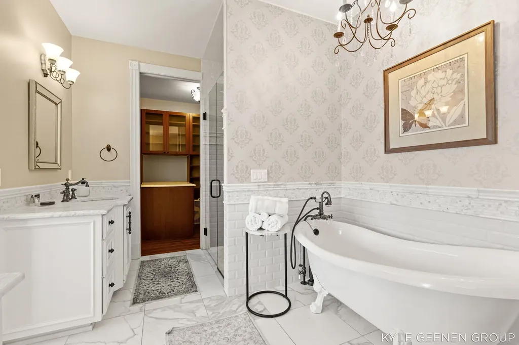 2817 Lakeshore Drive Saugatuck Township MI 49408