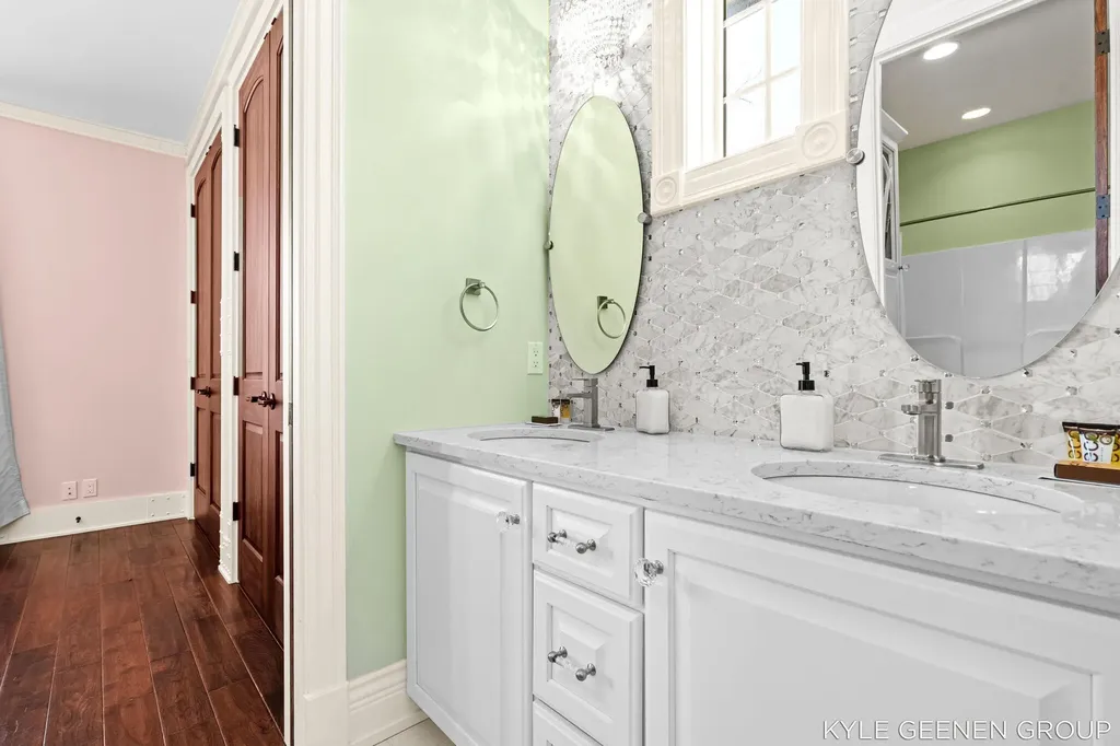 2817 Lakeshore Drive Saugatuck Township MI 49408
