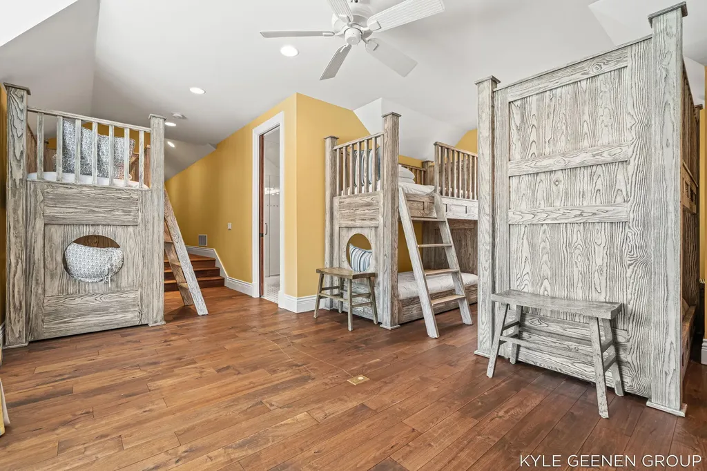 2817 Lakeshore Drive Saugatuck Township MI 49408