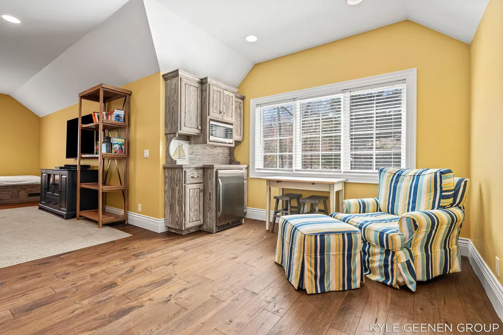 2817 Lakeshore Drive Saugatuck Township MI 49408