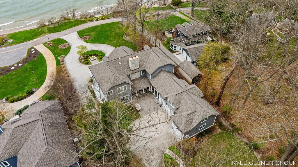 2817 Lakeshore Drive Saugatuck Township MI 49408