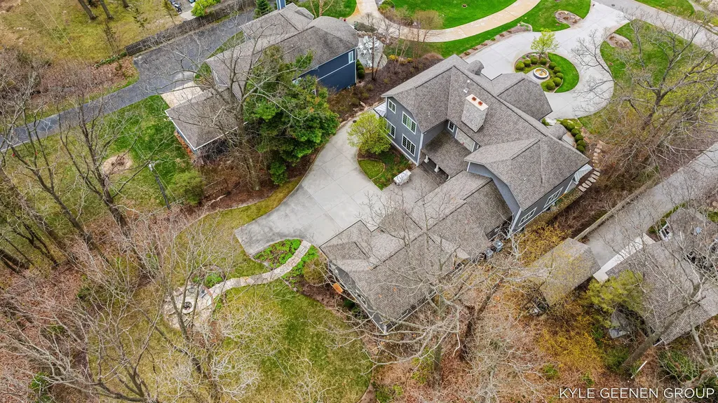 2817 Lakeshore Drive Saugatuck Township MI 49408