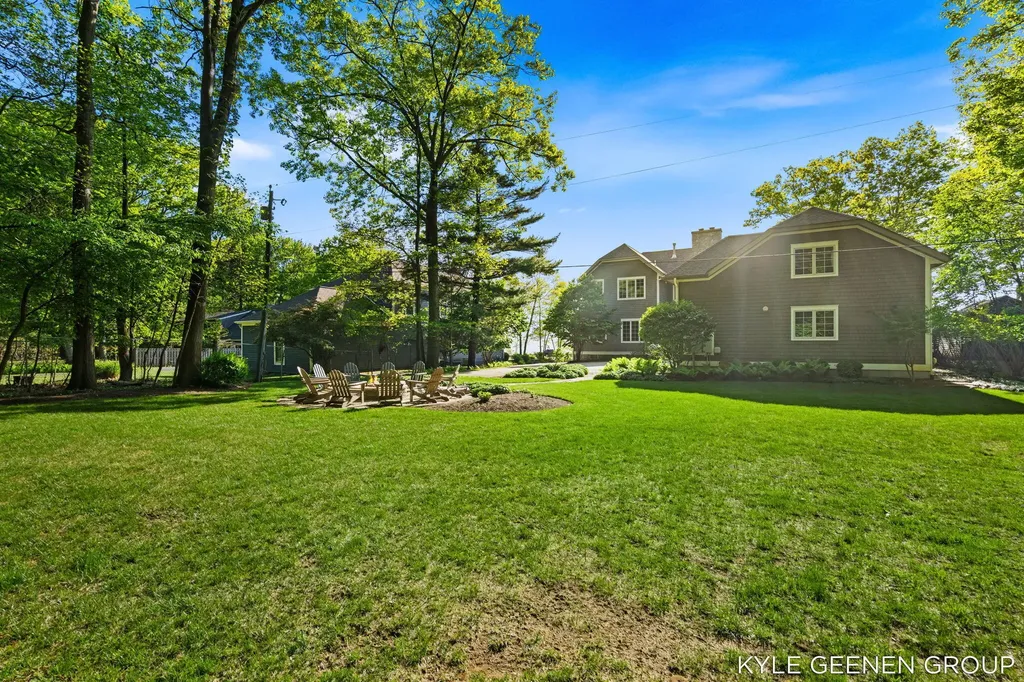 2817 Lakeshore Drive Saugatuck Township MI 49408