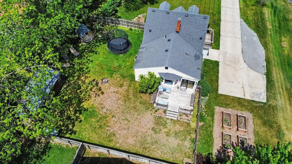1222 W 32nd Street Holland City MI 49423
