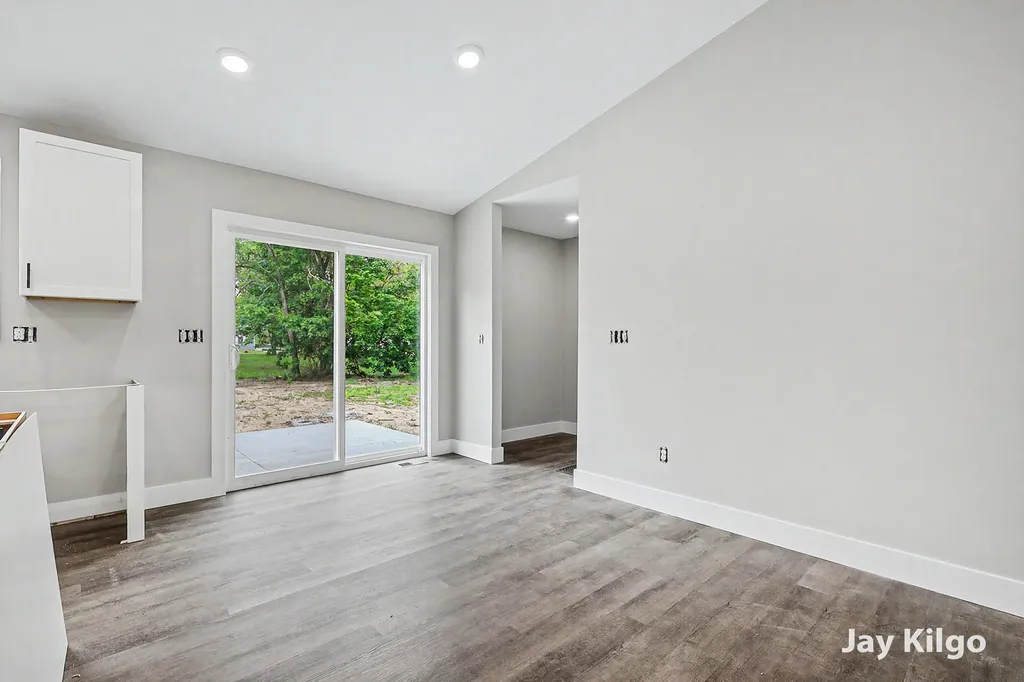 1284 James Avenue Muskegon Charter Township MI 49442