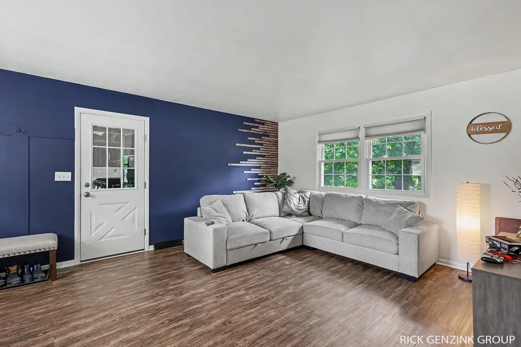 3421 Senora Avenue SE Grand Rapids City MI 49508