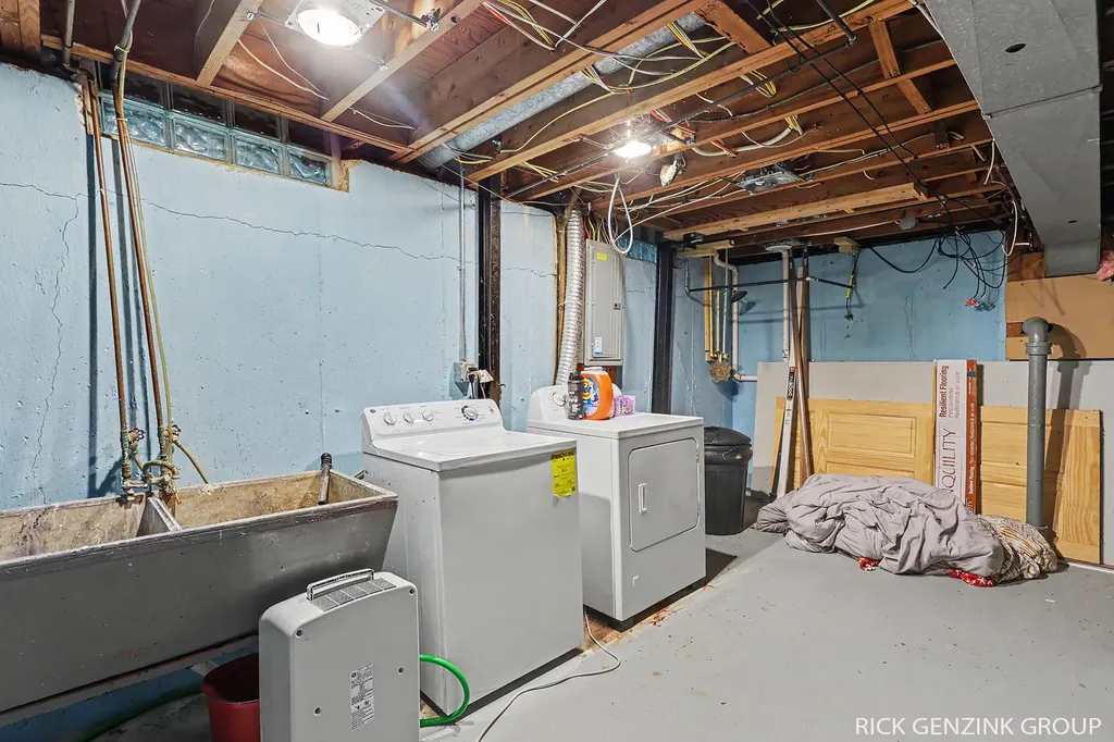 3421 Senora Avenue SE Grand Rapids City MI 49508
