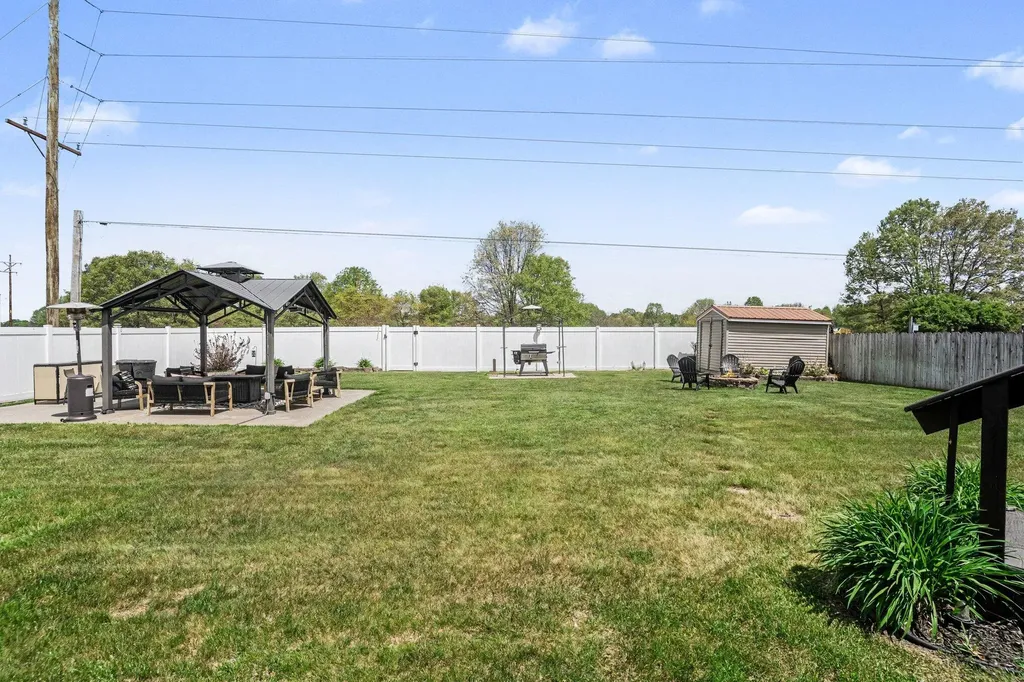 1524 Garrison Road Roosevelt Park City MI 49441