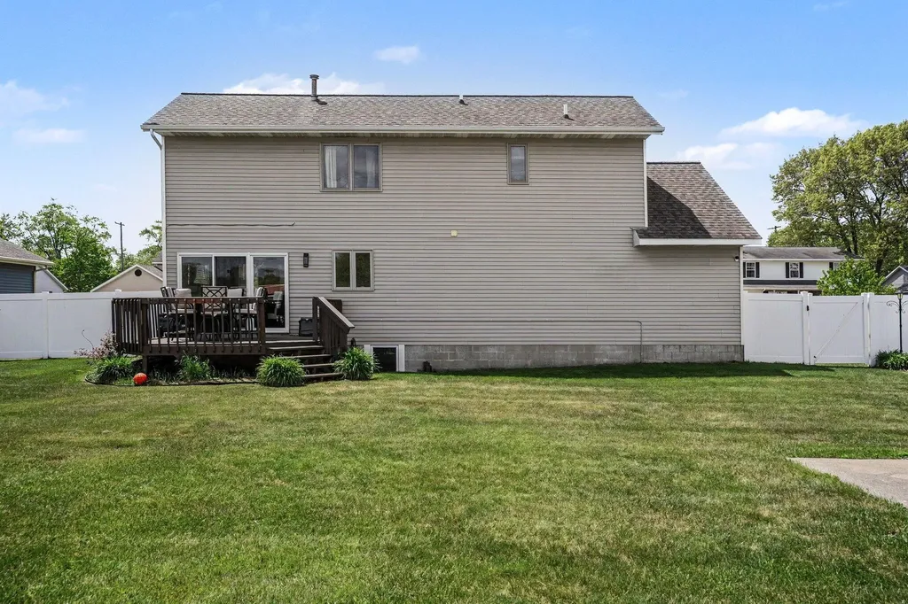 1524 Garrison Road Roosevelt Park City MI 49441