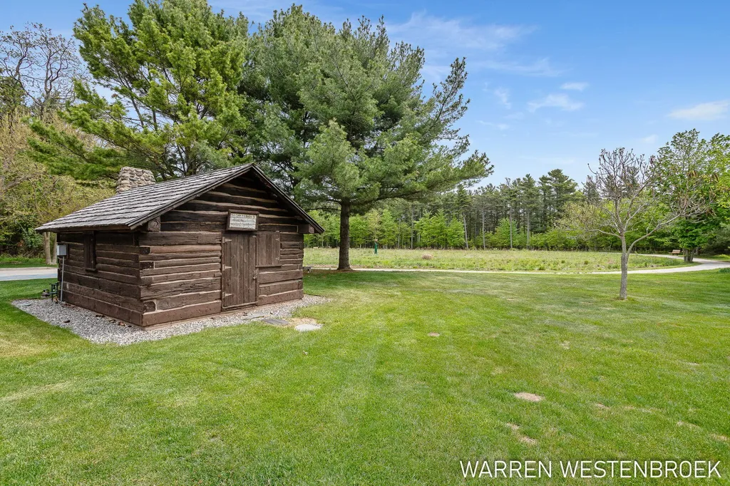 334 Tr Trail Park Township MI 49424