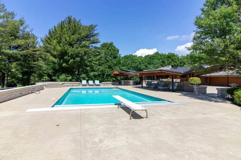 6479 144th Avenue Laketown Township MI 49423
