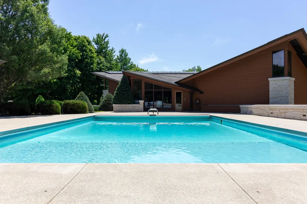 6479 144th Avenue Laketown Township MI 49423