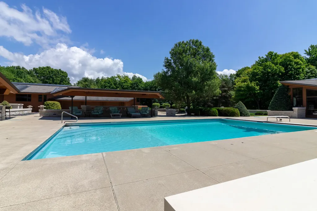 6479 144th Avenue Laketown Township MI 49423