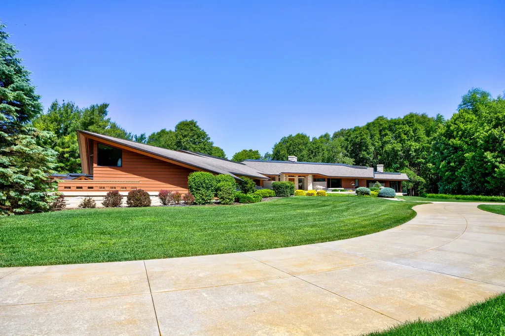 6479 144th Avenue Laketown Township MI 49423
