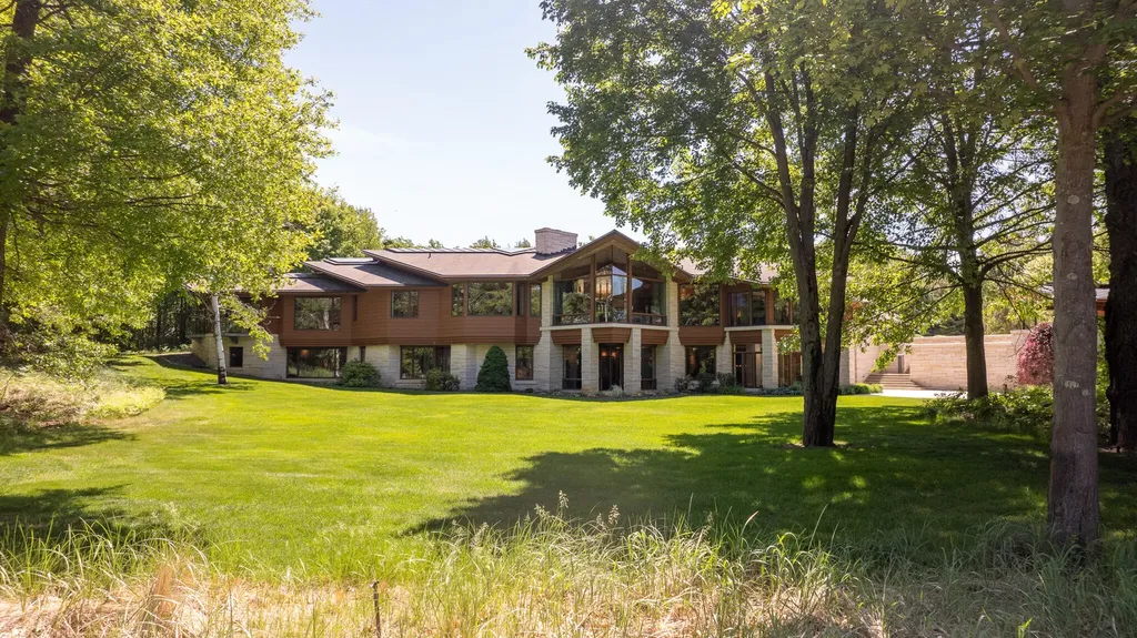 6479 144th Avenue Laketown Township MI 49423