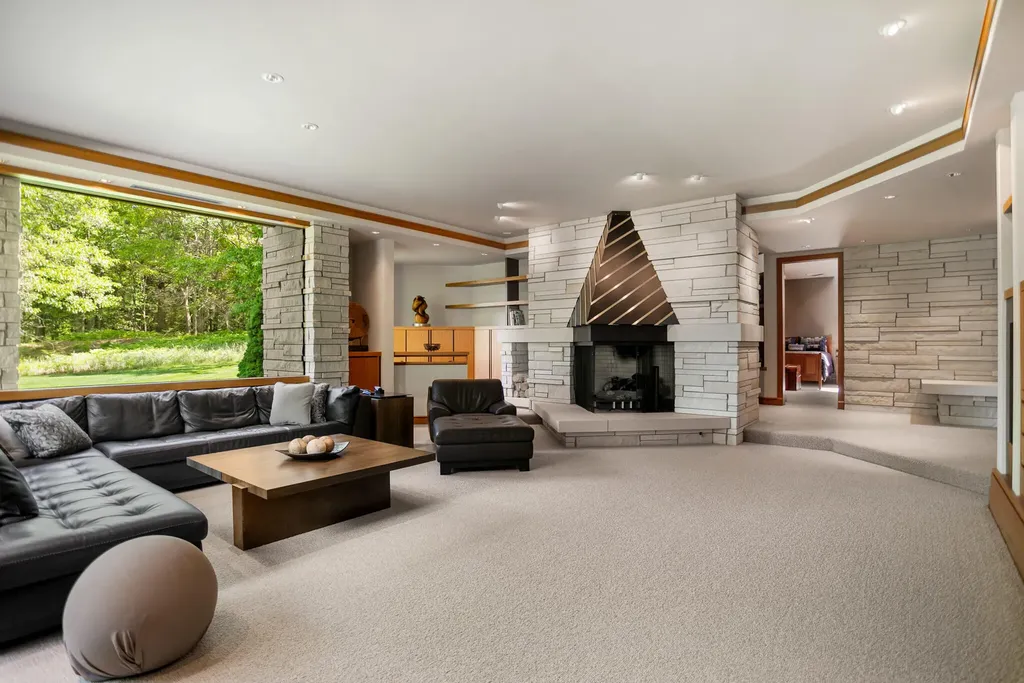 6479 144th Avenue Laketown Township MI 49423