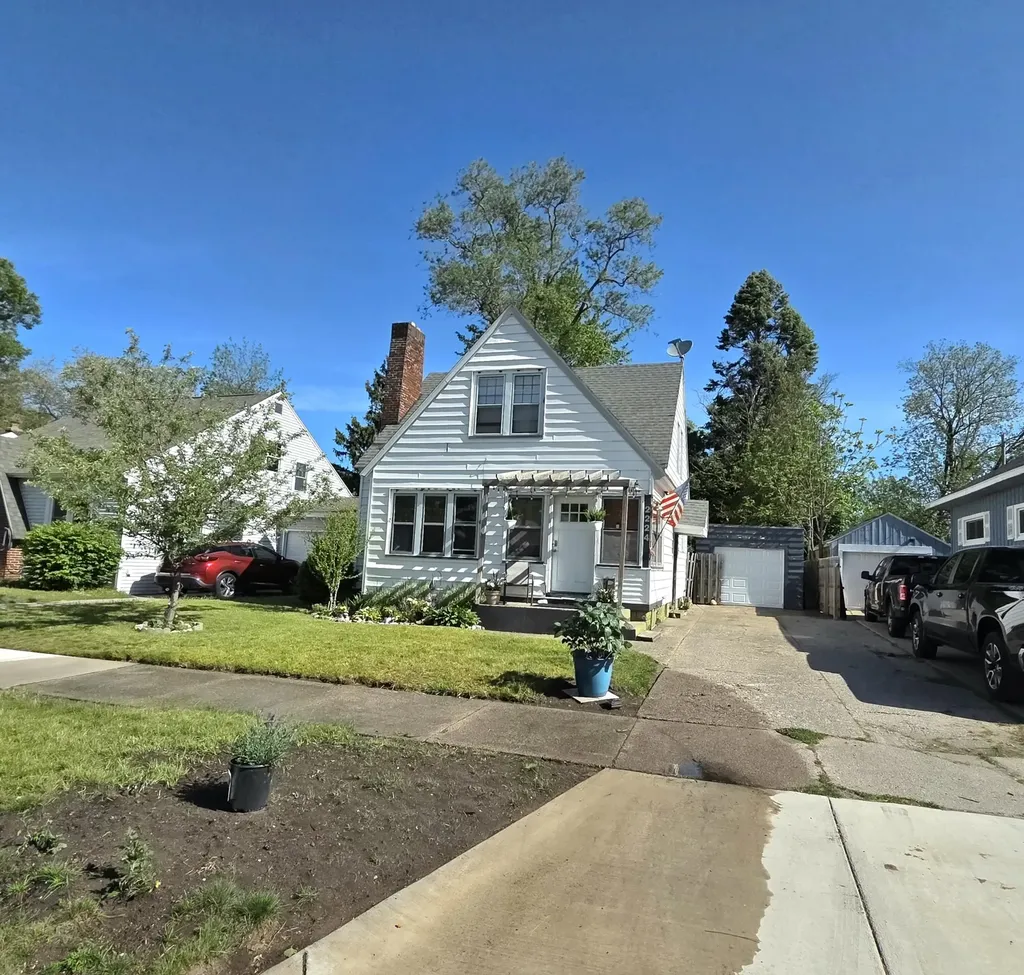 2224 Morton Avenue Muskegon City MI 49441