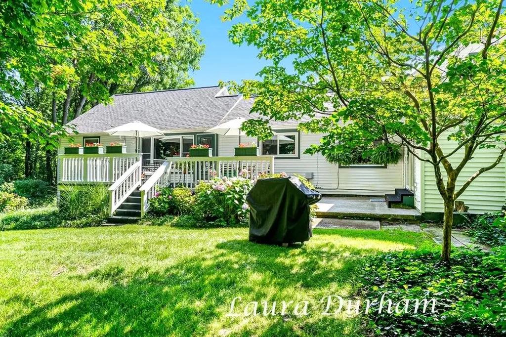 6533 Clearbrook Drive Saugatuck Township MI 49453