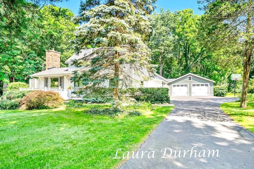 6533 Clearbrook Drive Saugatuck Township MI 49453