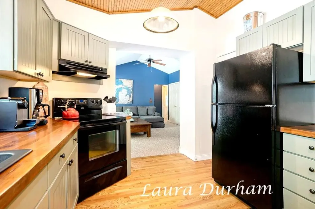 6533 Clearbrook Drive Saugatuck Township MI 49453