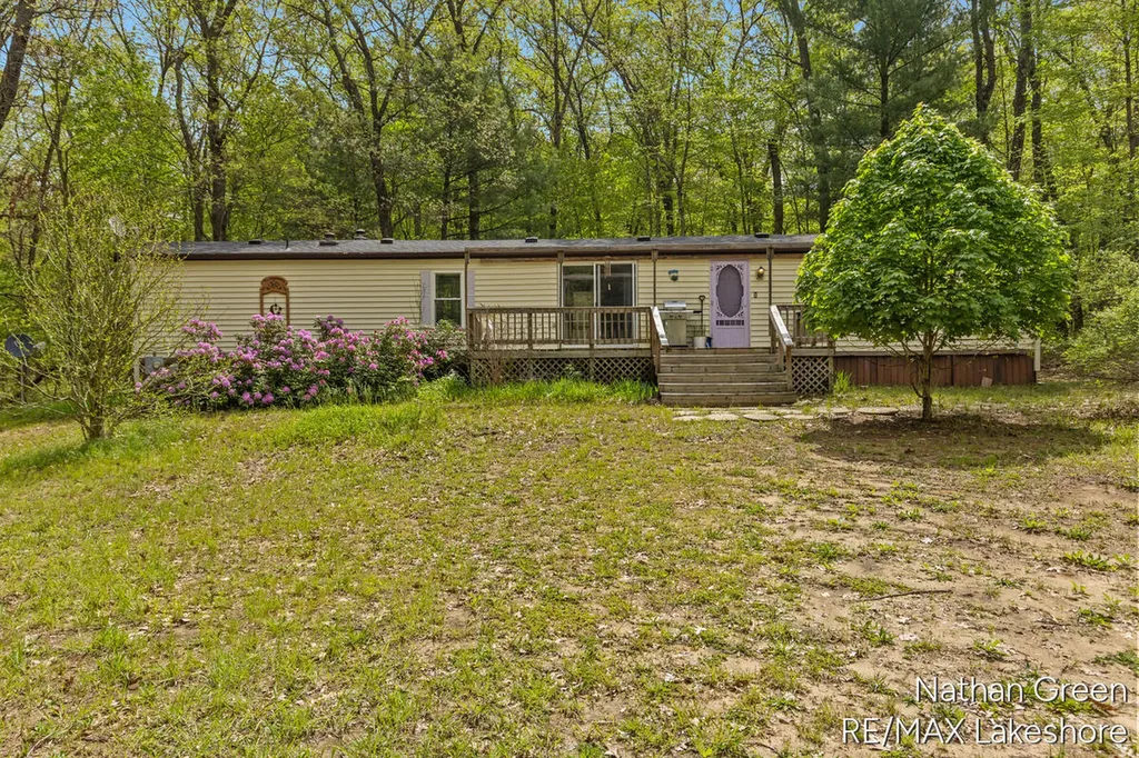 957 Maple Street Lee Township MI 49450