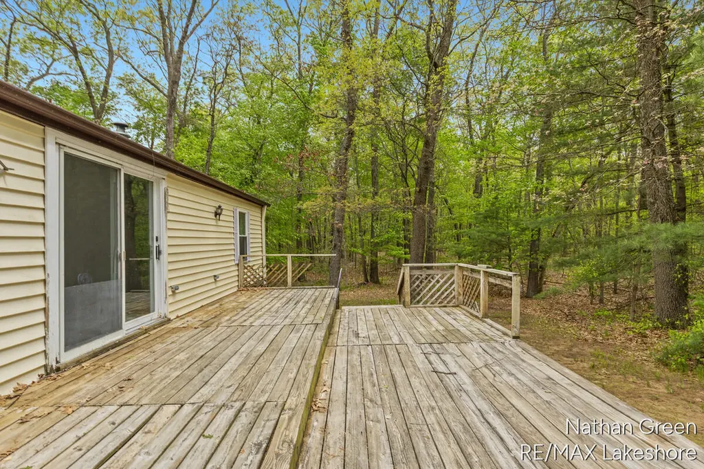957 Maple Street Lee Township MI 49450
