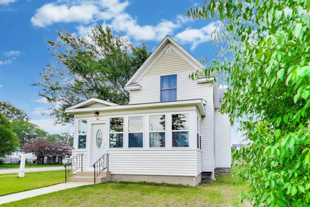 40 W 18th Street Holland City MI 49423