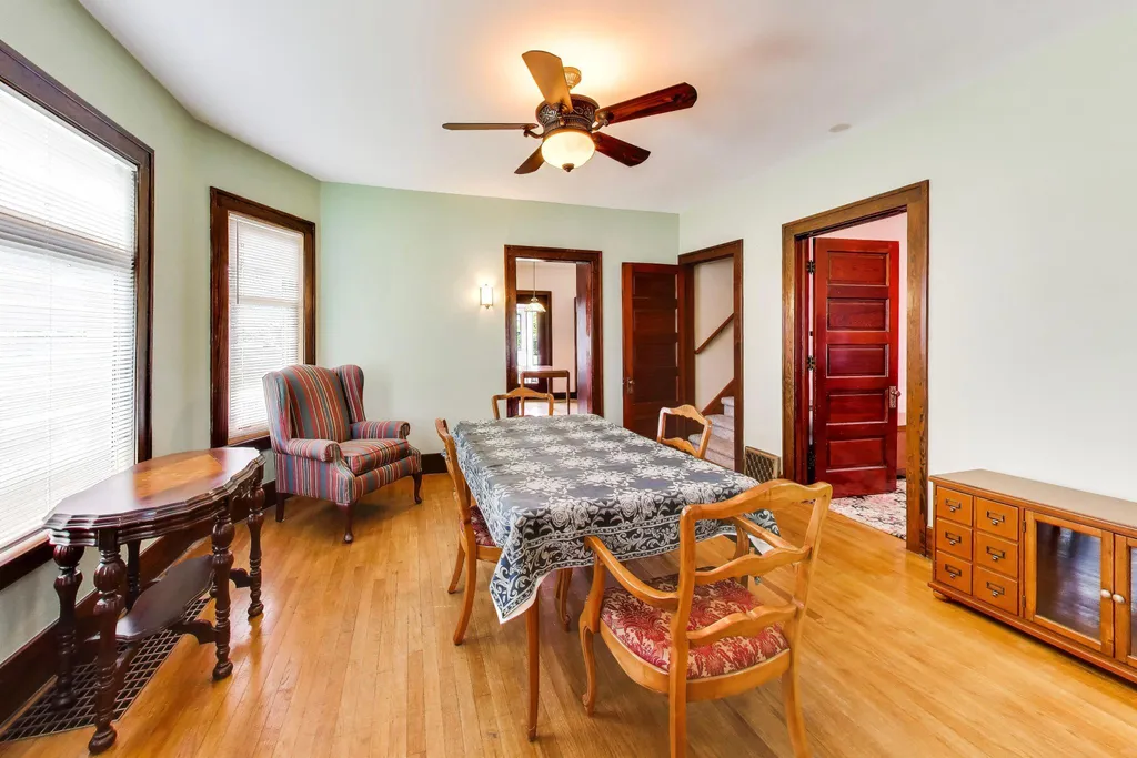 40 W 18th Street Holland City MI 49423