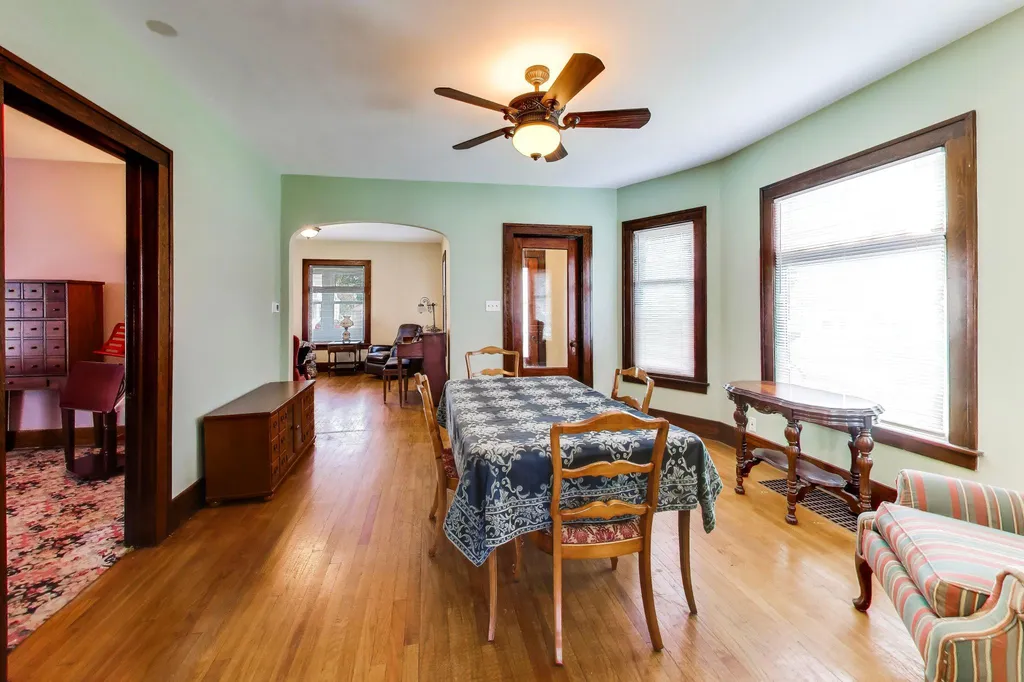 40 W 18th Street Holland City MI 49423
