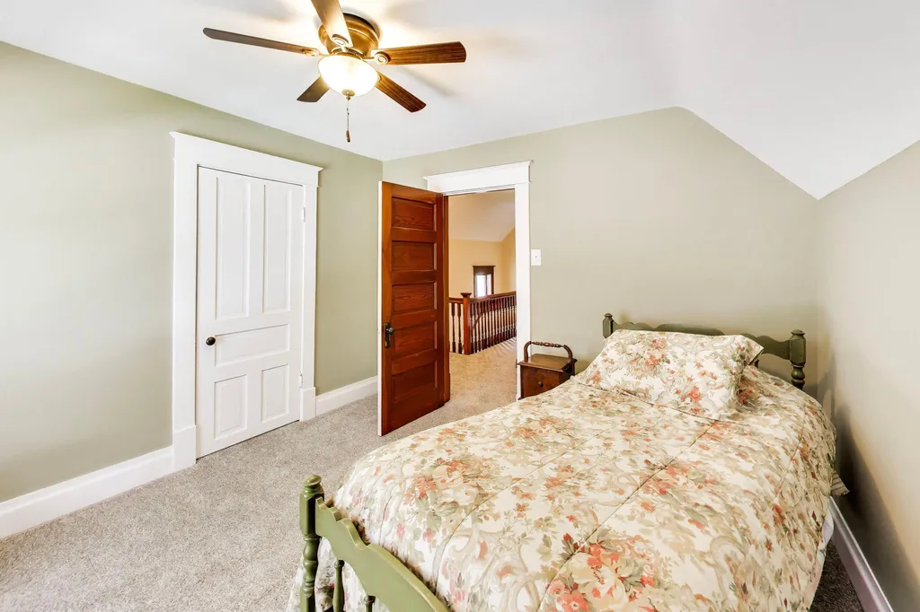 40 W 18th Street Holland City MI 49423
