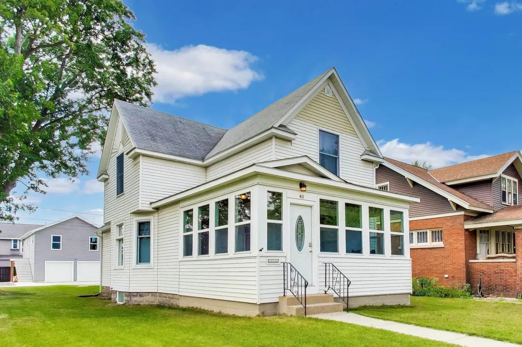 40 W 18th Street Holland City MI 49423