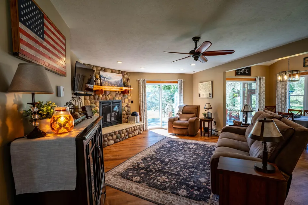 5936 S Rapids Road Logan Township MI 49402
