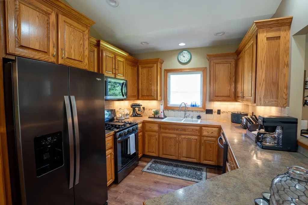 5936 S Rapids Road Logan Township MI 49402