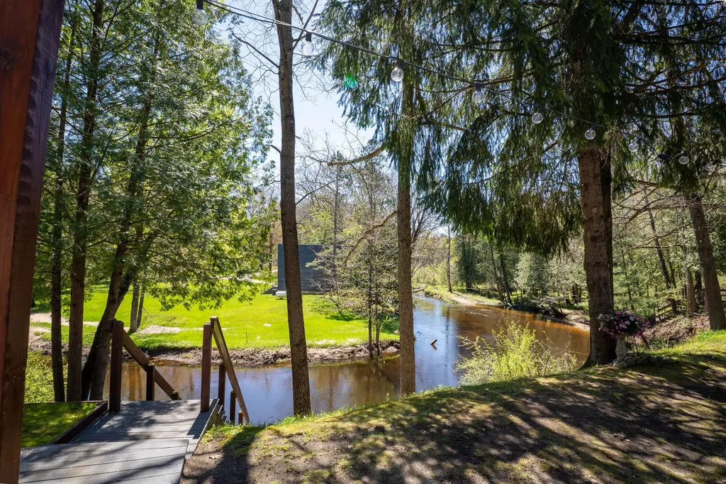 5936 S Rapids Road Logan Township MI 49402