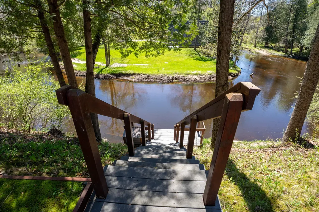 5936 S Rapids Road Logan Township MI 49402