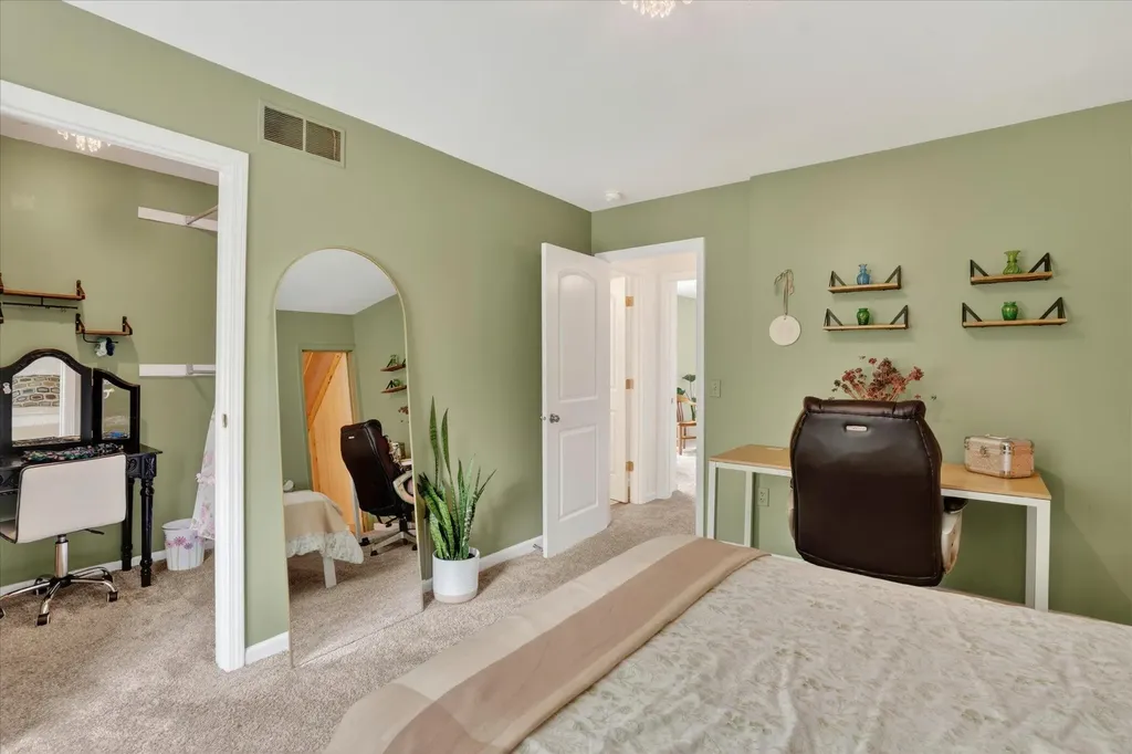 7300 W Victoria Drive Victor Township MI 48848