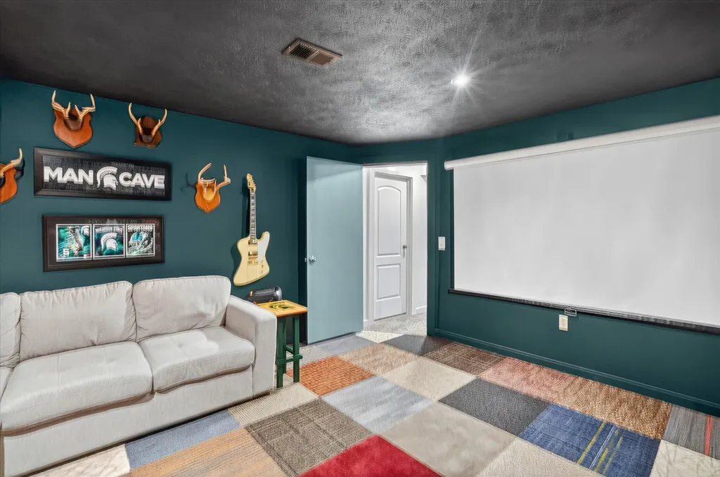 7300 W Victoria Drive Victor Township MI 48848