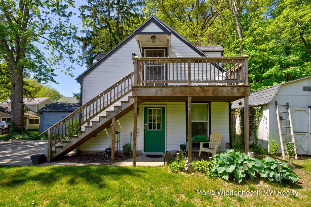 722 Lake Street Saugatuck City MI 49453
